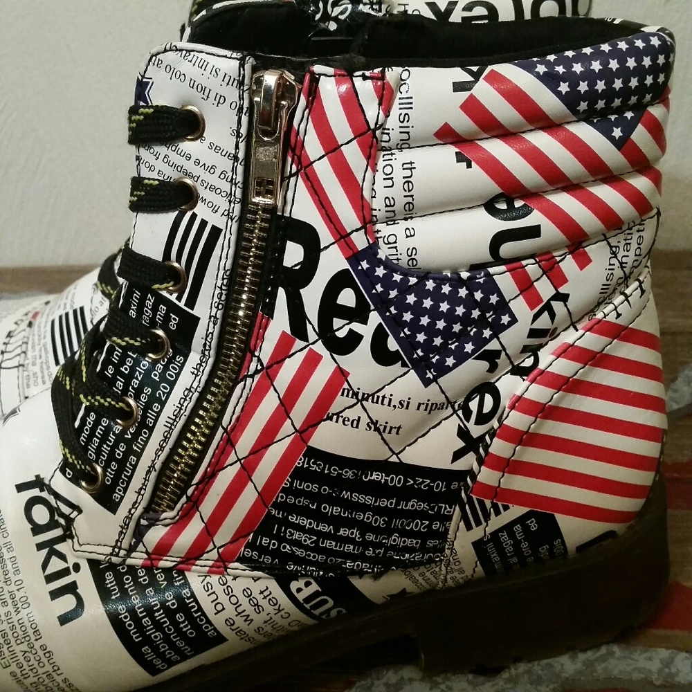 Ankle boots, Punk, USA flag, Newspaper Print, 9 Rare Find - Picture 5 of 9